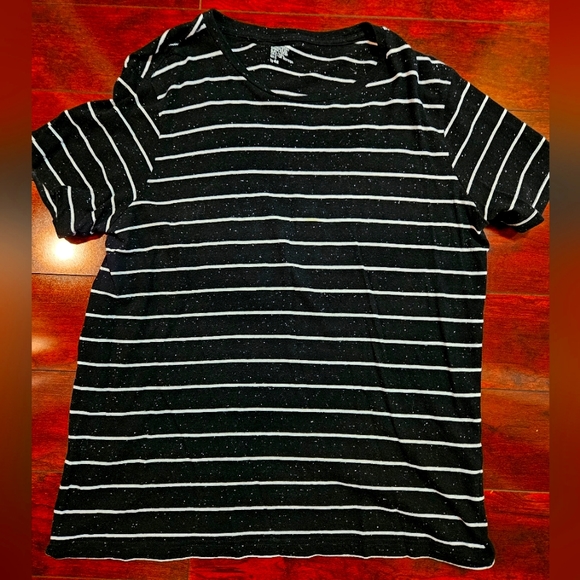 H&M Mens T-shirt - Picture 1 of 1